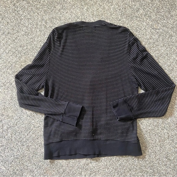 💚10 for $10💚 Cardigan - Picture 3 of 3